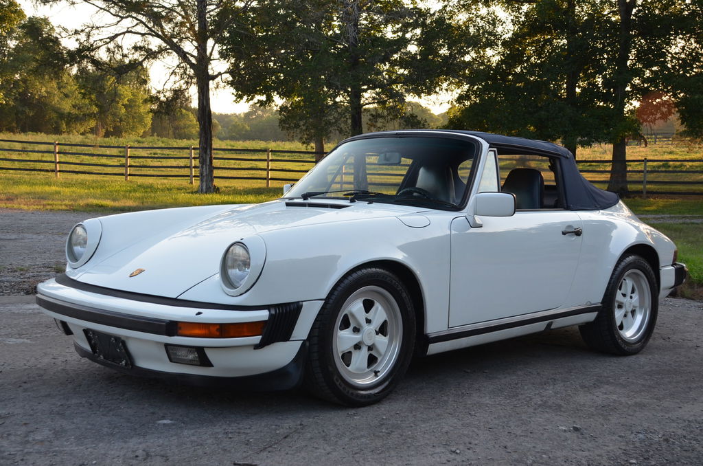 Porsche 911 Carrera (US)
