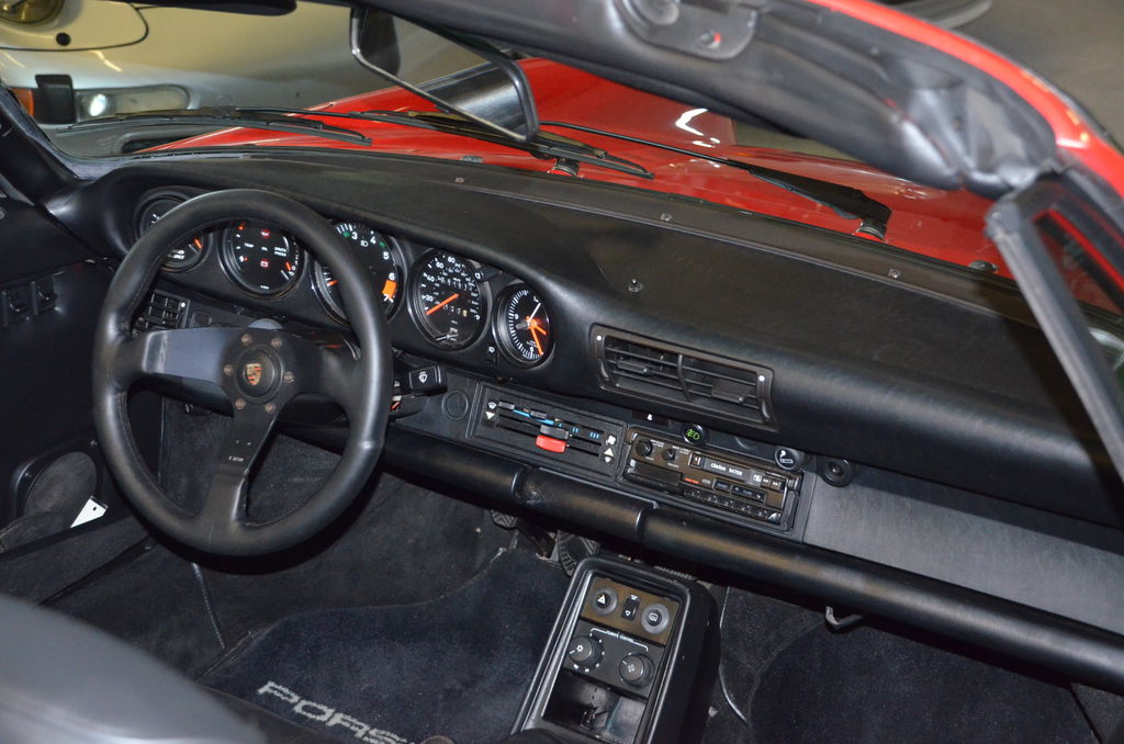 Porsche 911 Carrera (US)