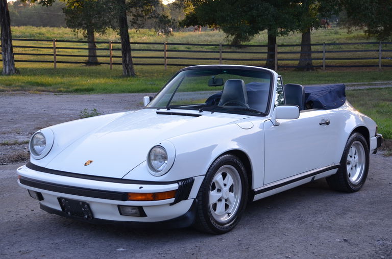 Porsche 911 Carrera (US)