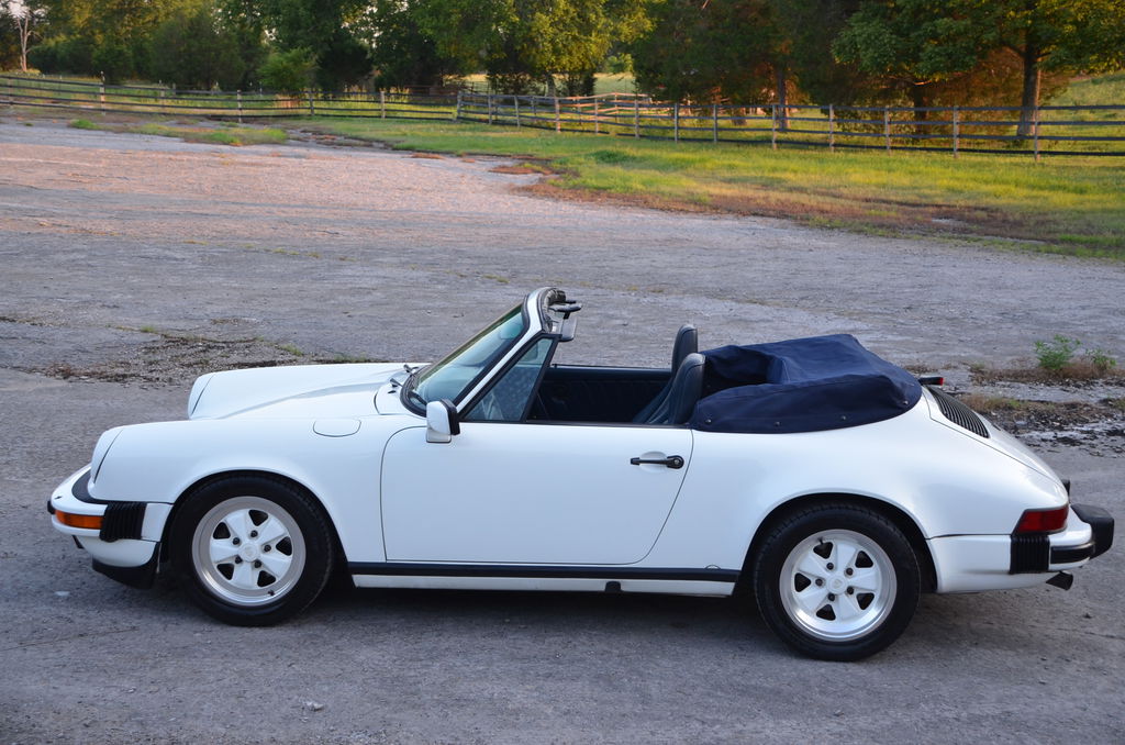 Porsche 911 Carrera (US)