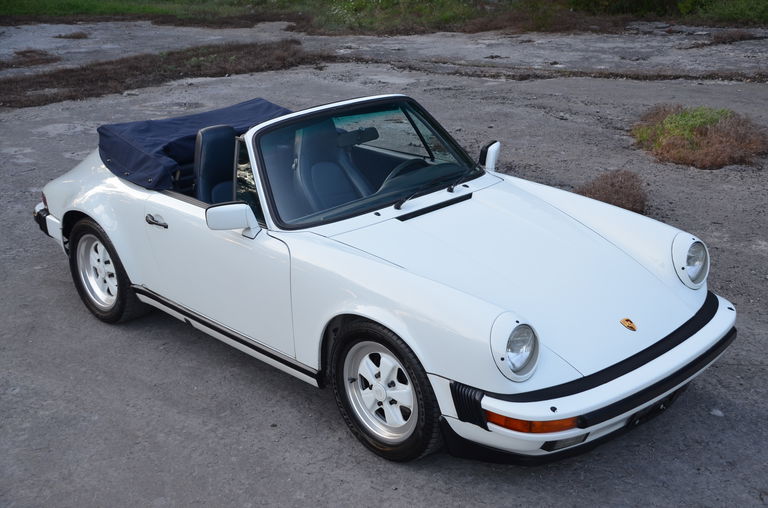Porsche 911 Carrera (US)