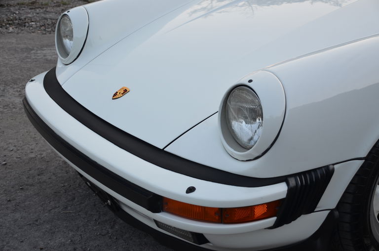 Porsche 911 Carrera (US)