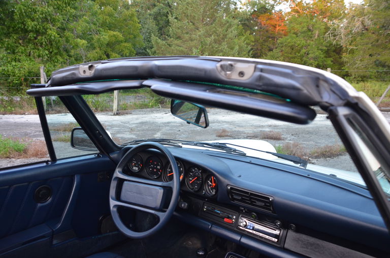 Porsche 911 Carrera (US)