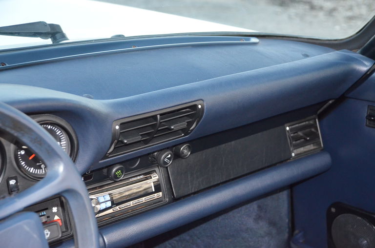 Porsche 911 Carrera (US)