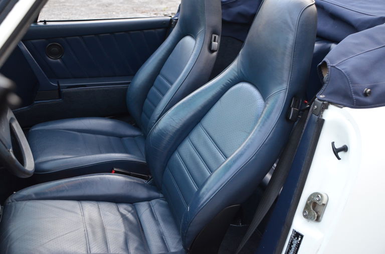 Porsche 911 Carrera (US)