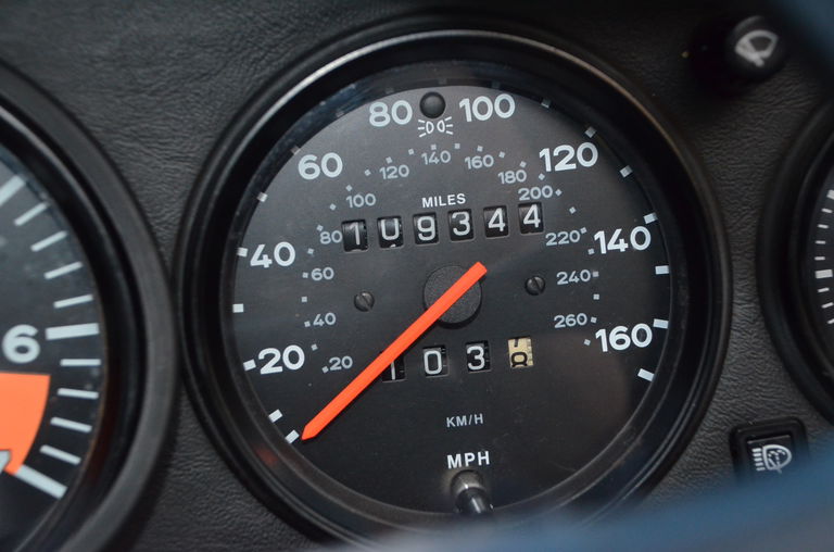 Porsche 911 Carrera (US)