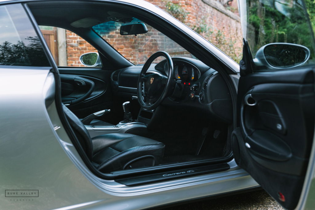 Porsche 911 Carrera 4S