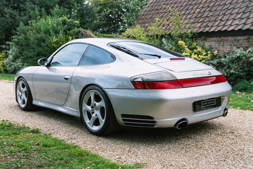 Porsche 911 Carrera 4S