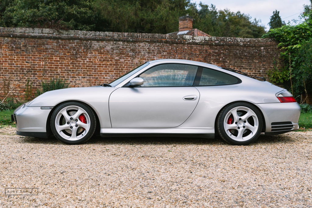 Porsche 911 Carrera 4S