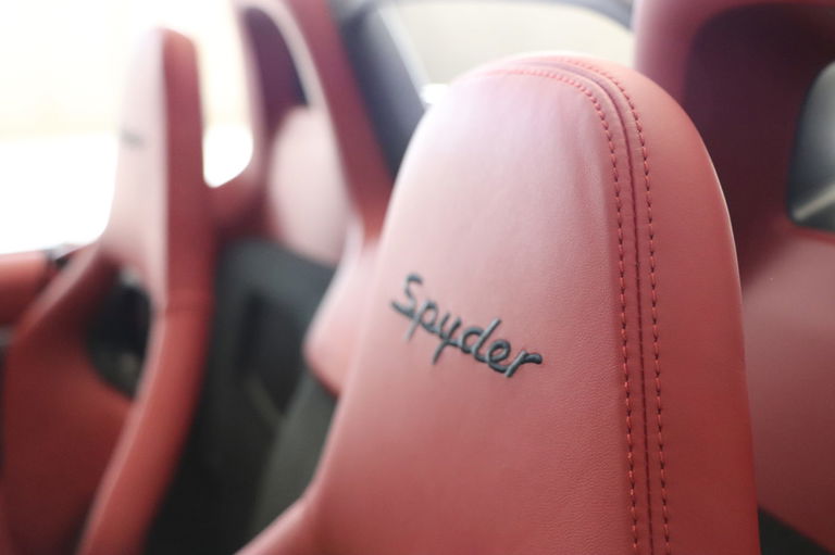 Porsche 981 Boxster Spyder