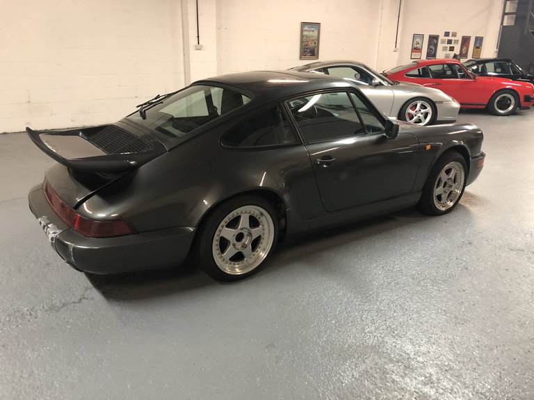 Porsche 911 Carrera 4