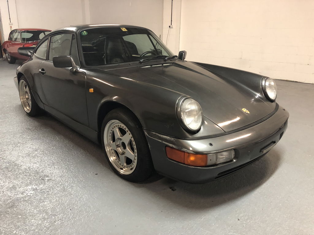 Porsche 911 Carrera 4