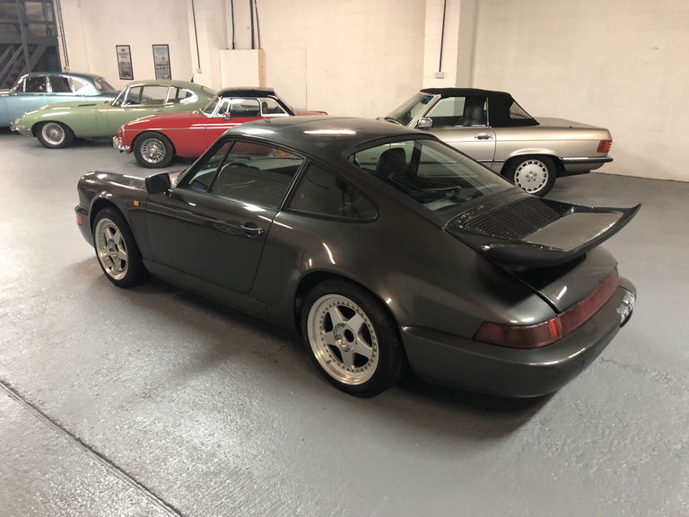 Porsche 911 Carrera 4