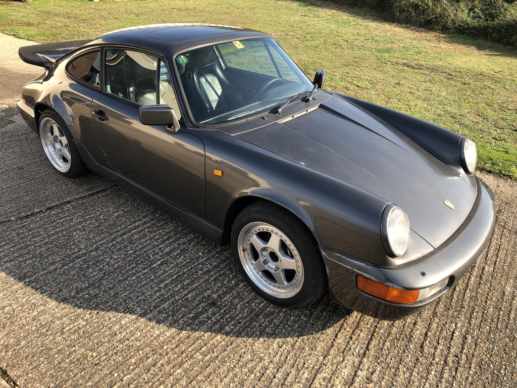 Porsche 911 Carrera 4