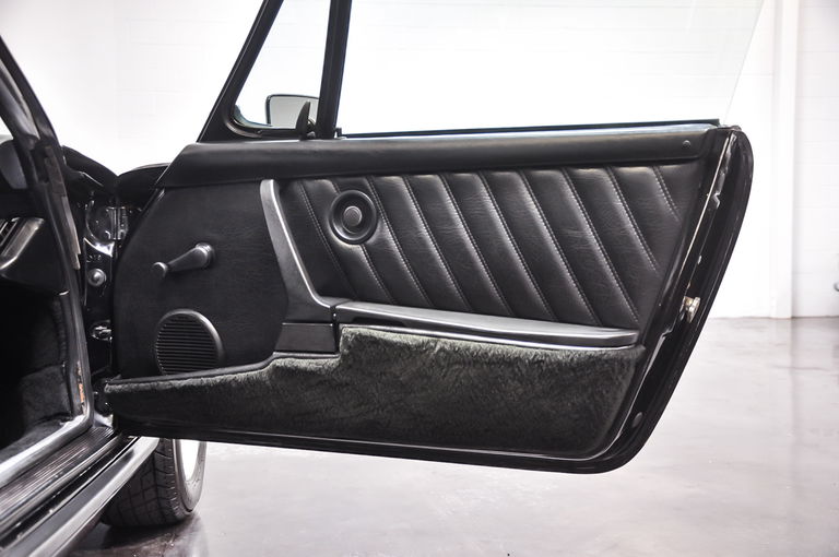 Porsche 911 Carrera (US)