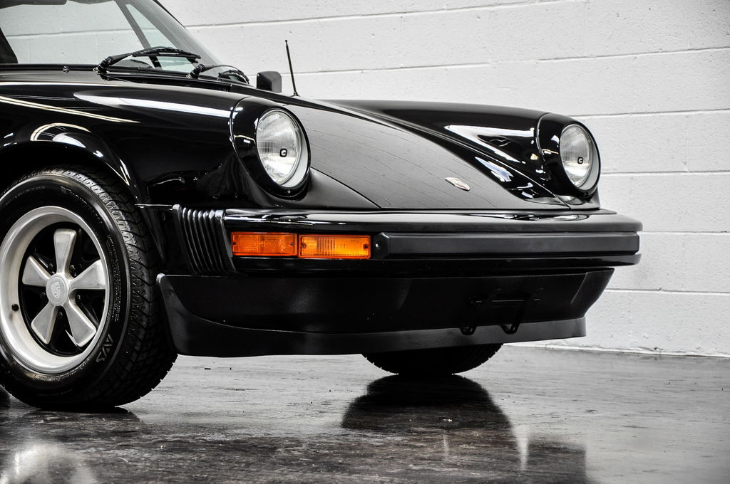 Porsche 911 Carrera (US)