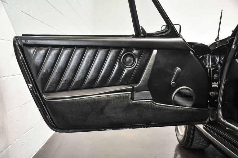 Porsche 911 Carrera (US)