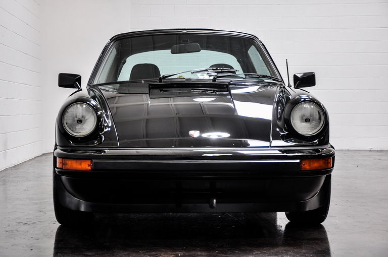 Porsche 911 Carrera (US)