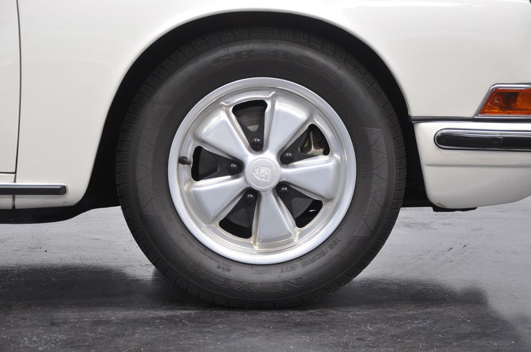 Porsche 911 S (F-Modell)