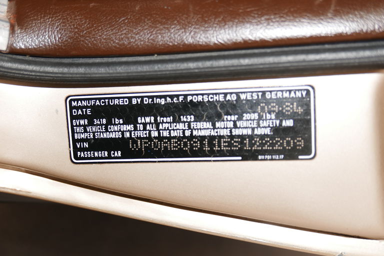 Porsche 911 Carrera 3.2 (KAT)