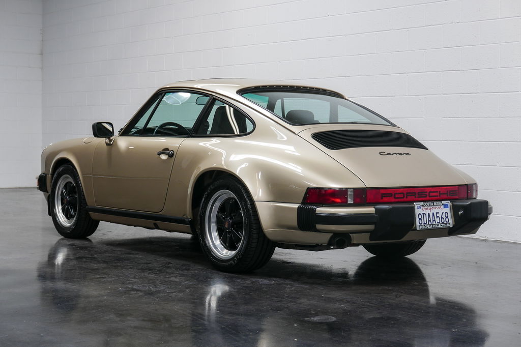Porsche 911 Carrera 3.2 (KAT)