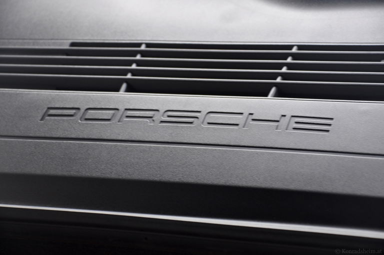 Porsche 718 Cayman S