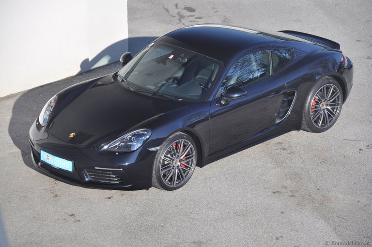 Porsche 718 Cayman S