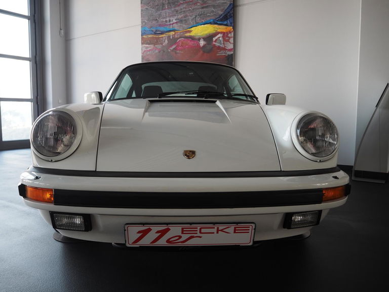 Porsche 911 Carrera
