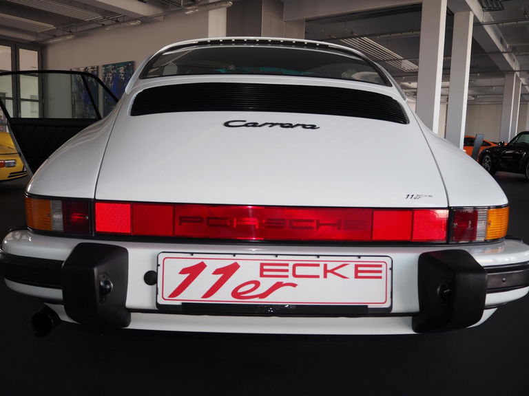 Porsche 911 Carrera
