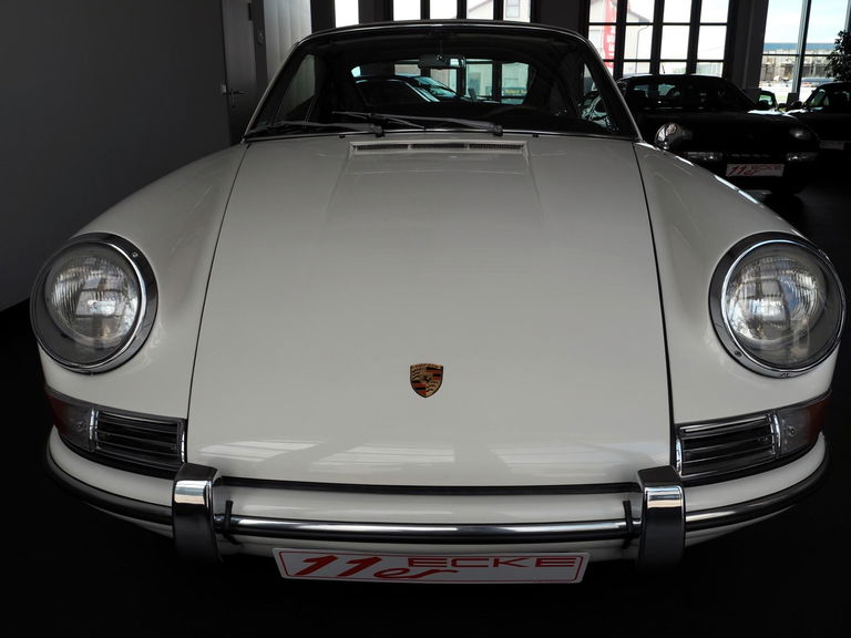 Porsche 911 SWB