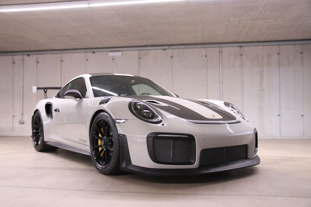 Porsche 911 GT2 RS