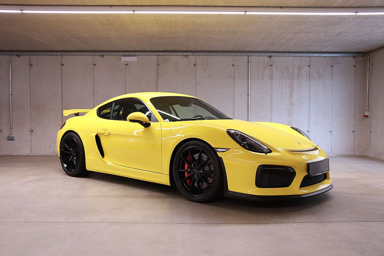 Porsche 981 Cayman GT4