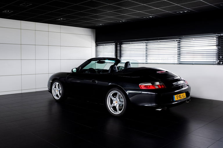 Porsche 996.2 Carrera 4