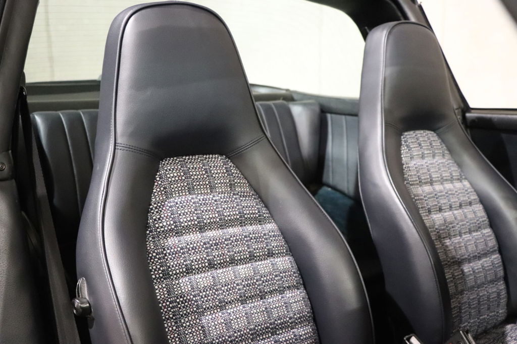 Porsche 911 Carrera 2,7