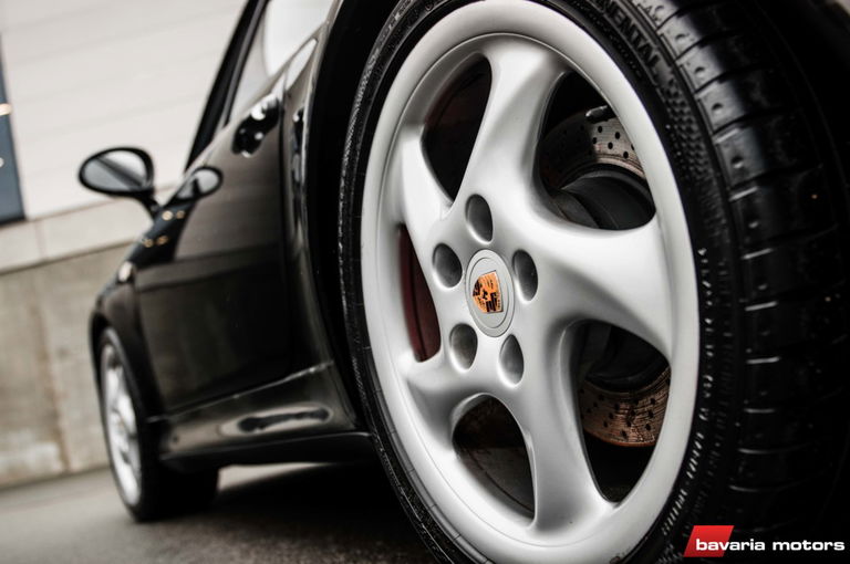 Porsche 993 Carrera 4S