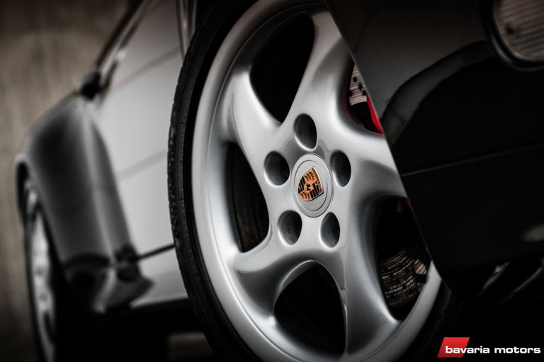 Porsche 993 Carrera 4S