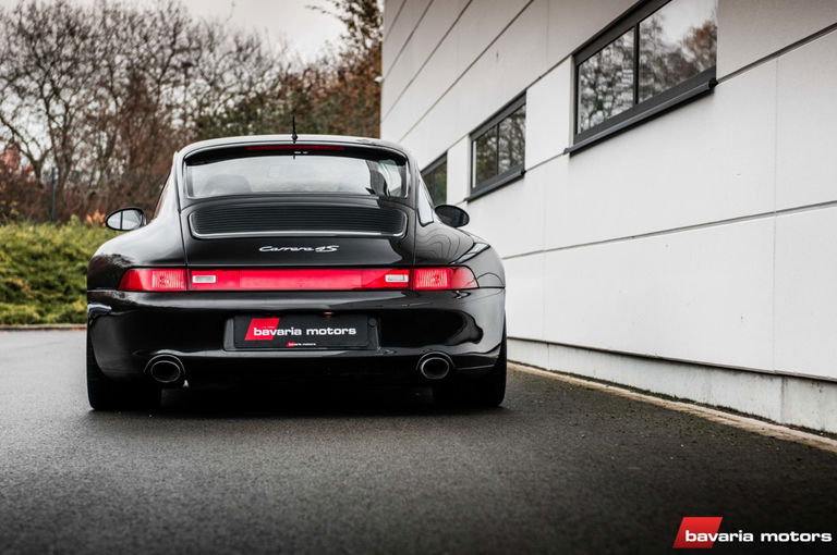 Porsche 993 Carrera 4S