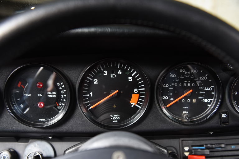 Porsche 911 Carrera 3.2