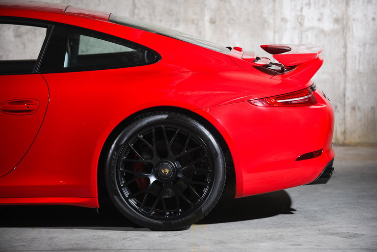 Porsche 991 Carrera GTS