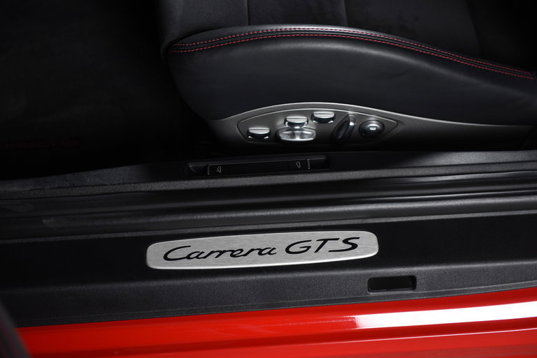 Porsche 991 Carrera GTS