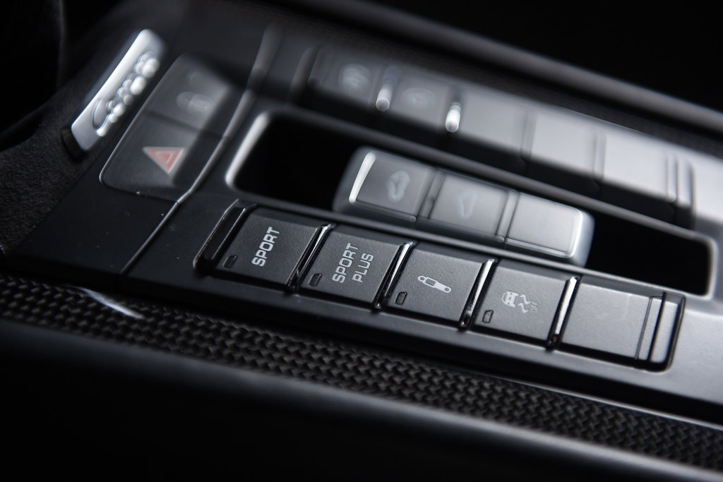 Porsche 991 Carrera GTS