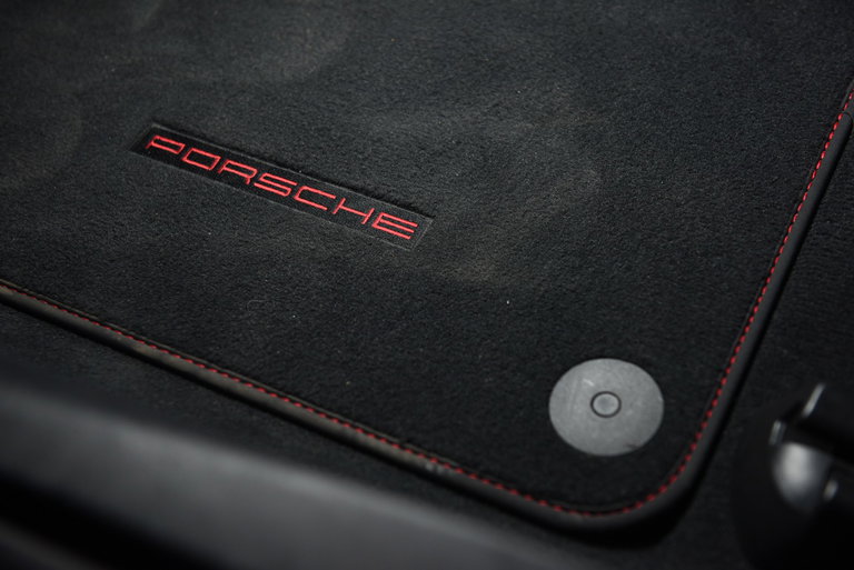 Porsche 991 Carrera GTS