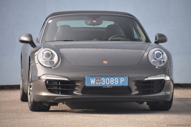 Porsche 911 Carrera