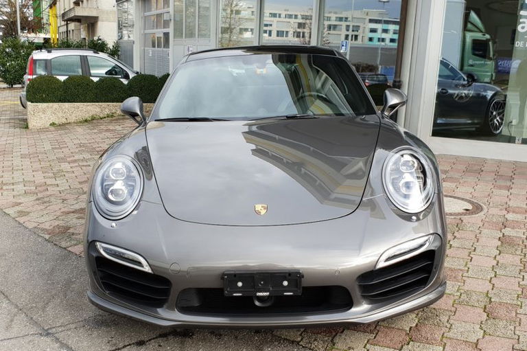 Porsche 911 Turbo S