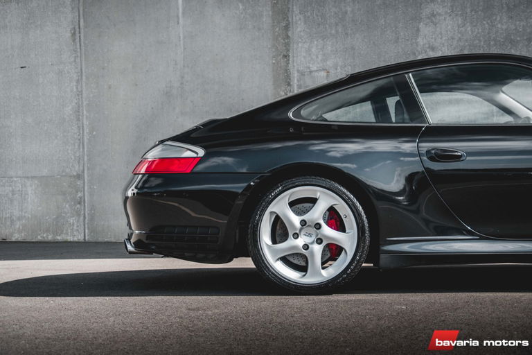 Porsche 996 Carrera 4S