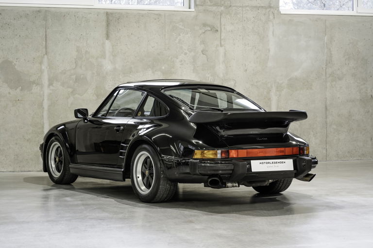 Porsche 911 Turbo Flachbau