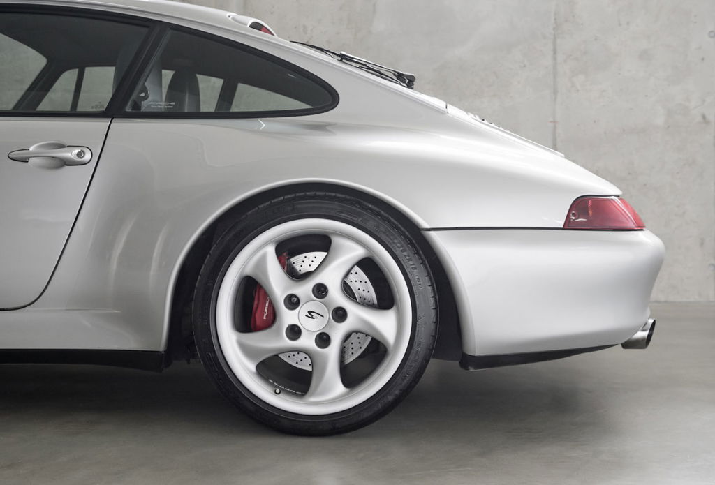 Porsche 993 Carrera 4S