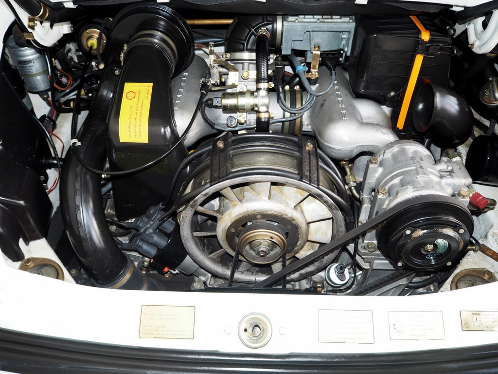 Porsche 911 Carrera 3.2