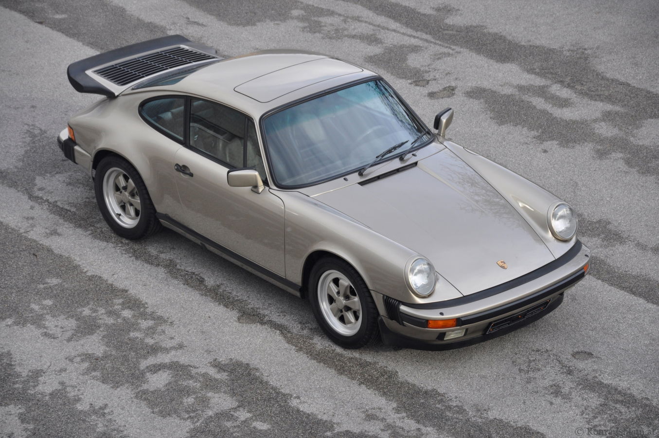 Porsche 911 Carrera 3.2