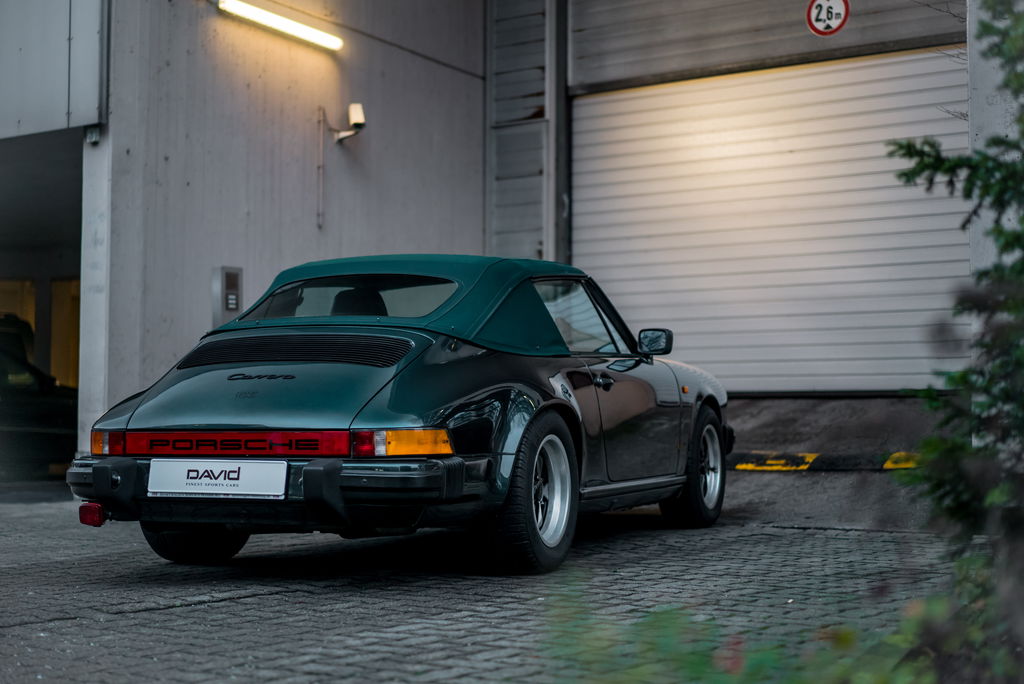 Porsche 911 Carrera